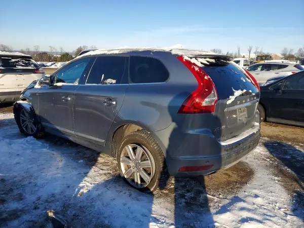 YV4902RM4G2811952 2016 VOLVO XC60 - Image 2