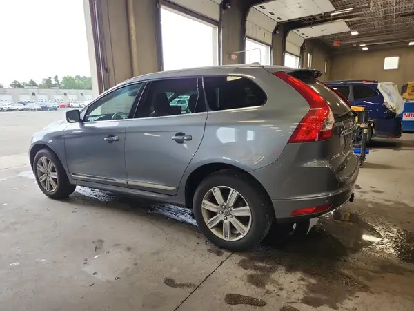 YV4902RM4G2812728 2016 VOLVO XC60 - Image 2
