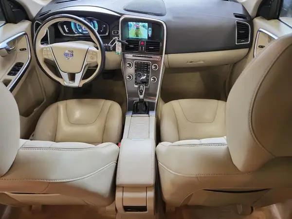 YV4902RM4G2812728 2016 VOLVO XC60 - Image 8