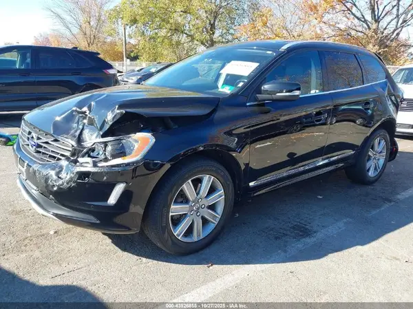 YV4902RM6G2780123 2016 VOLVO XC60 - Image 2