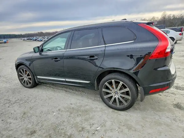 YV4902RM8G2832562 2016 VOLVO XC60 - Image 2