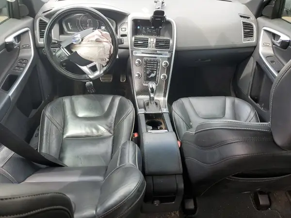 YV4902RP6G2801014 2016 VOLVO XC60 - Image 8