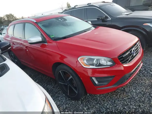 YV4902RS4G2808578 2016 VOLVO XC60 - Image 1