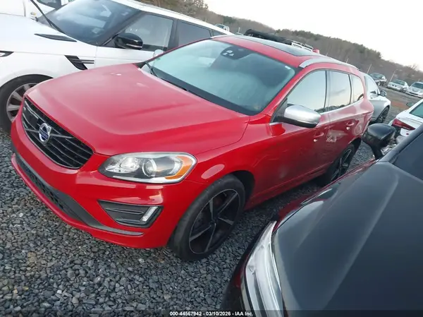 YV4902RS4G2808578 2016 VOLVO XC60 - Image 2