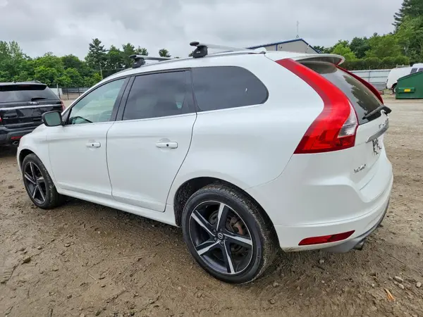YV4902RS6G2781304 2016 VOLVO XC60 - Image 2