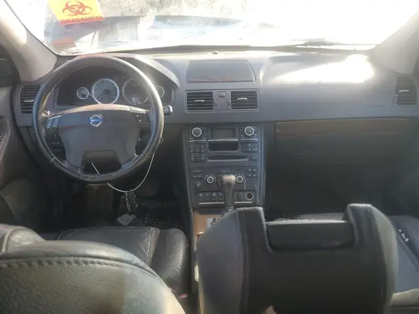 YV4952CZ8B1572152 2018 VOLVO XC90 - Image 8