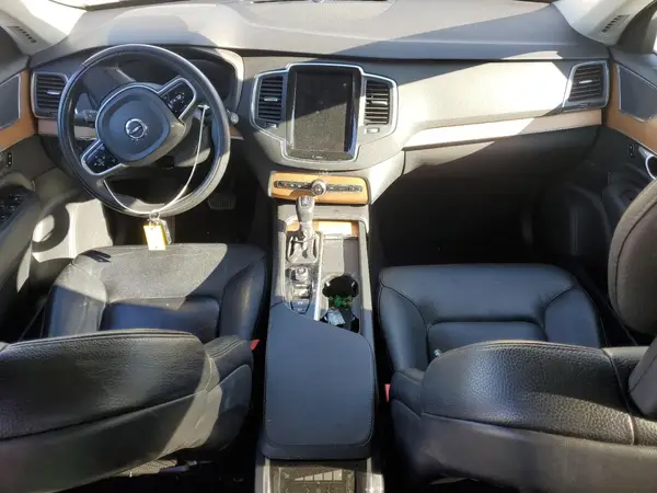YV4A221K1M1672530 2021 VOLVO XC90 - Image 8