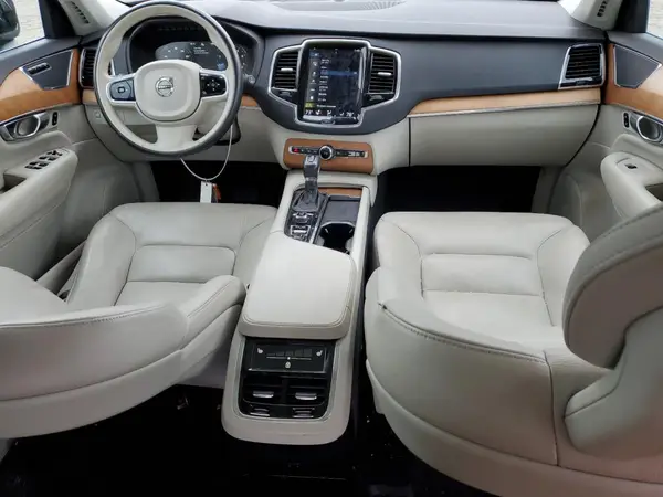 YV4A221K2M1721945 2021 VOLVO XC90 - Image 8