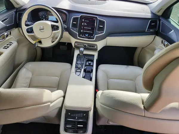 YV4A221K4L1609498 2020 VOLVO XC90 - Image 8