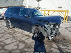 YV4A221K4M1710669 2021 VOLVO XC90