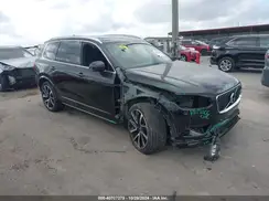YV4A221K4N1810692 2022 VOLVO XC90