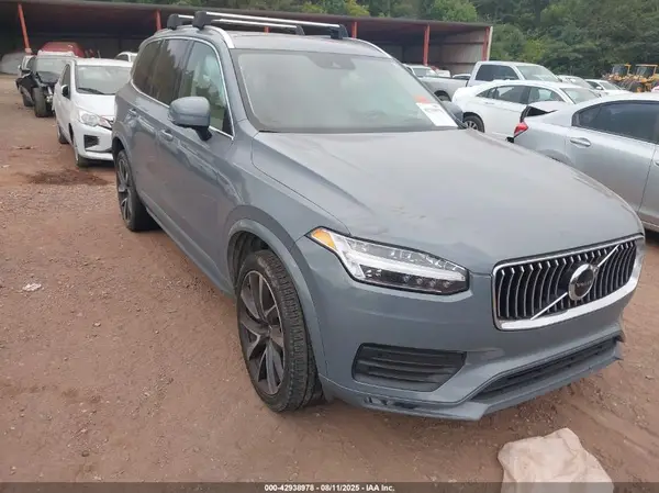 YV4A221K5N1788329 2022 VOLVO XC90 - Image 1