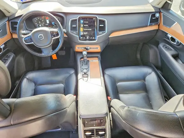YV4A221K9M1694212 2021 VOLVO XC90 - Image 8