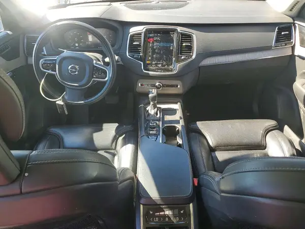 YV4A221L0M1687142 2021 VOLVO XC90 - Image 8