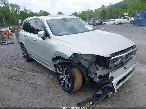 YV4A221L1N1857218 2022 VOLVO XC90 - Image 1