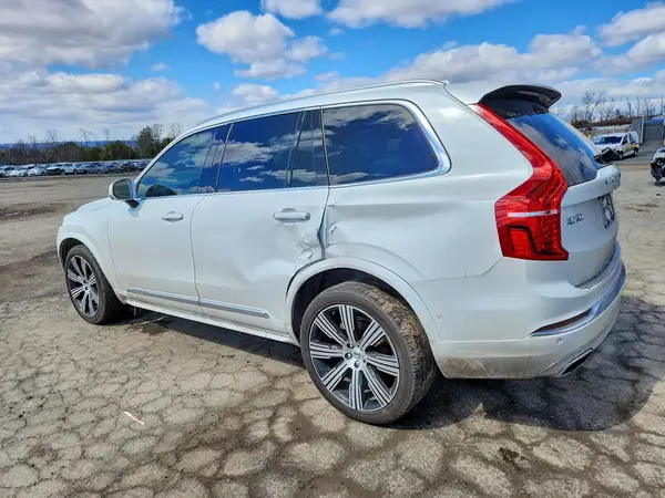 YV4A221L2L1568717 2020 VOLVO XC90 - Image 2