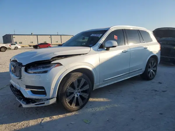 YV4A221L2N1827855 2022 VOLVO XC90 - Image 1