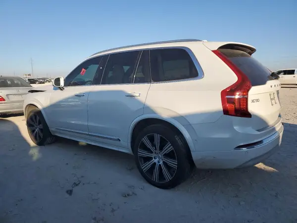 YV4A221L2N1827855 2022 VOLVO XC90 - Image 2