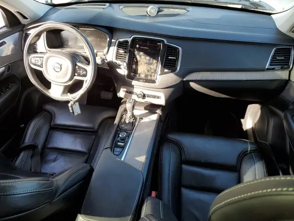 YV4A221L4L1538442 2020 VOLVO XC90 - Image 8
