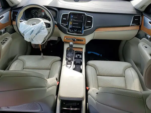 YV4A221L4L1553958 2020 VOLVO XC90 - Image 8