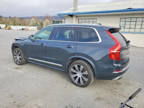 YV4A221L5M1670448 2021 VOLVO XC90 - Image 2