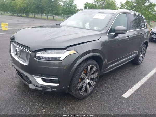 YV4A221L6M1712318 2021 VOLVO XC90 - Image 2