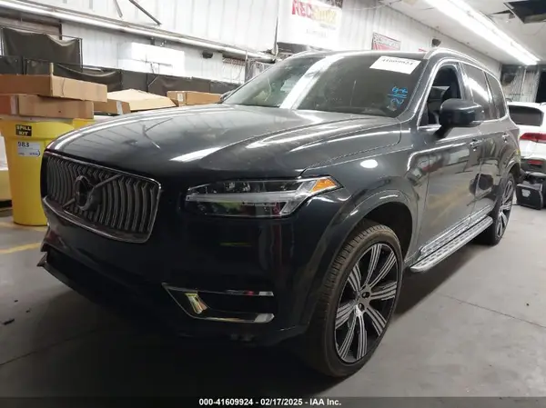 YV4A221L8N1794067 2022 VOLVO XC90 - Image 2