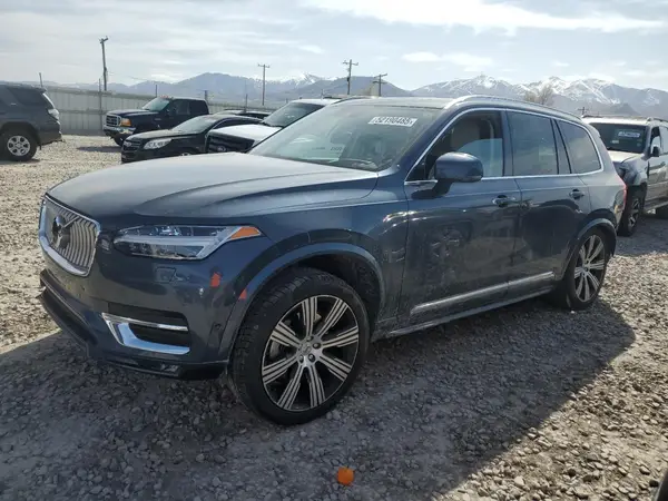 YV4A221L9M1690590 2021 VOLVO XC90