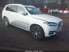 YV4A221L9N1868449 2022 VOLVO XC90
