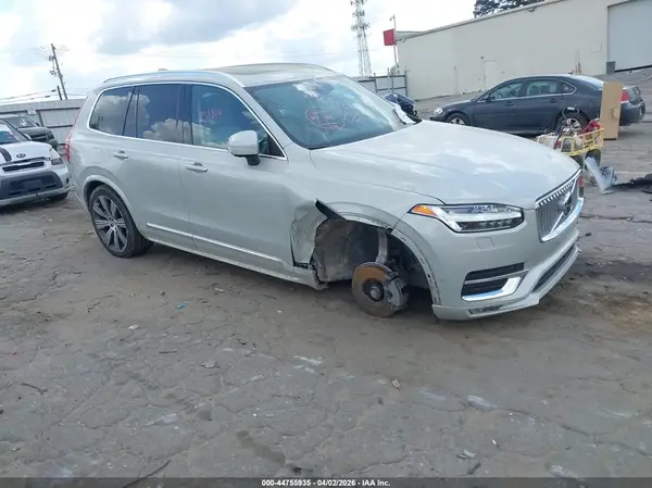 YV4A221L9N1871657 2022 VOLVO XC90 - Image 1