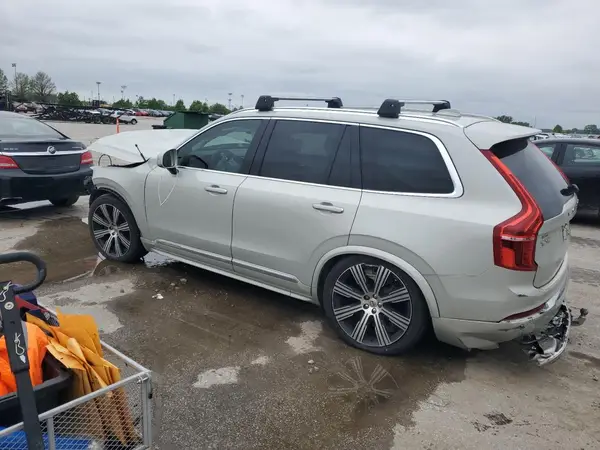 YV4A221LXL1607974 2020 VOLVO XC90 - Image 2