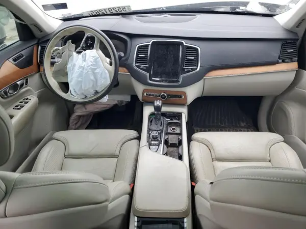 YV4A221LXL1607974 2020 VOLVO XC90 - Image 8