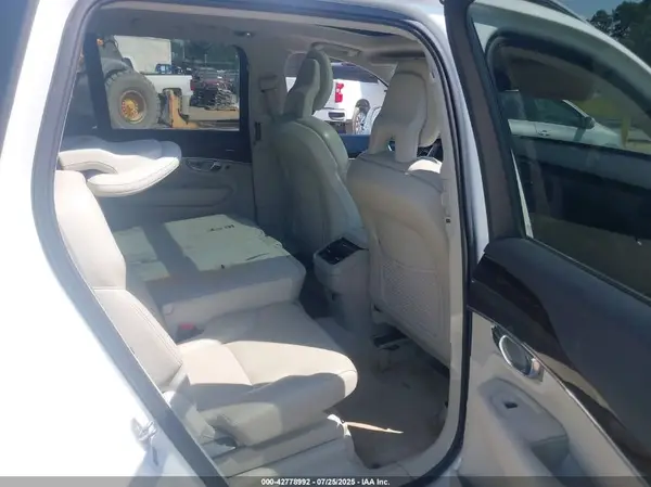 YV4A22PK0G1015536 2016 VOLVO XC90 - Image 8