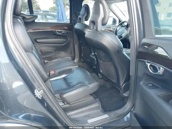 YV4A22PK0G1028481 2016 VOLVO XC90 - Image 8