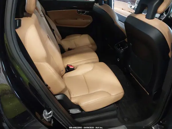 YV4A22PK0G1031512 2016 VOLVO XC90 - Image 8