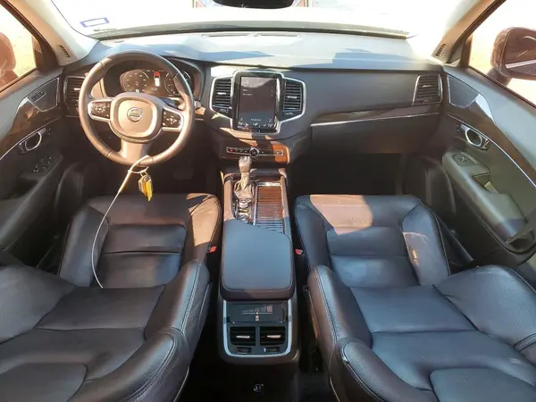 YV4A22PK0G1033163 2016 VOLVO XC90 - Image 8