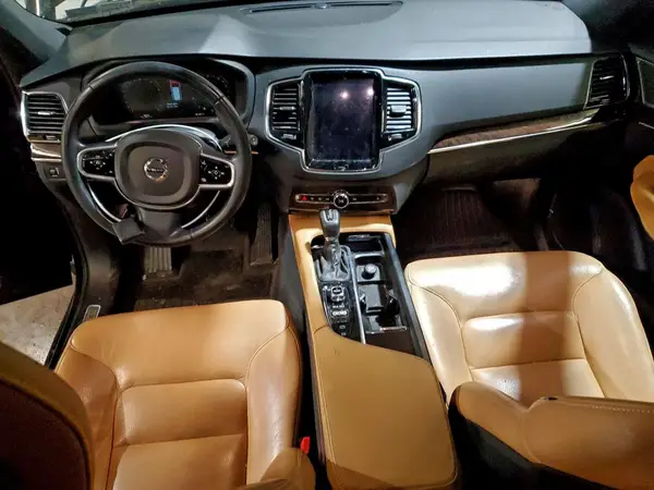 YV4A22PK0G1034149 2016 VOLVO XC90 - Image 8
