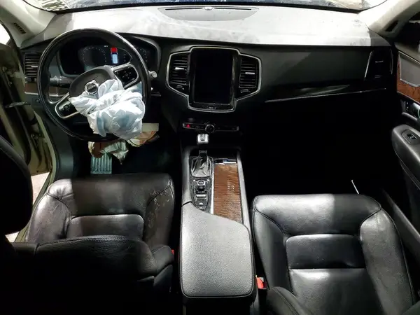 YV4A22PK0G1047970 2016 VOLVO XC90 - Image 8