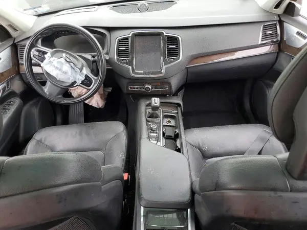 YV4A22PK0G1073520 2016 VOLVO XC90 - Image 8