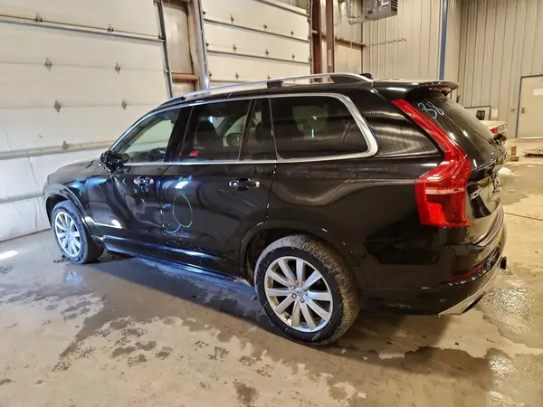 YV4A22PK0G1084081 2016 VOLVO XC90 - Image 2