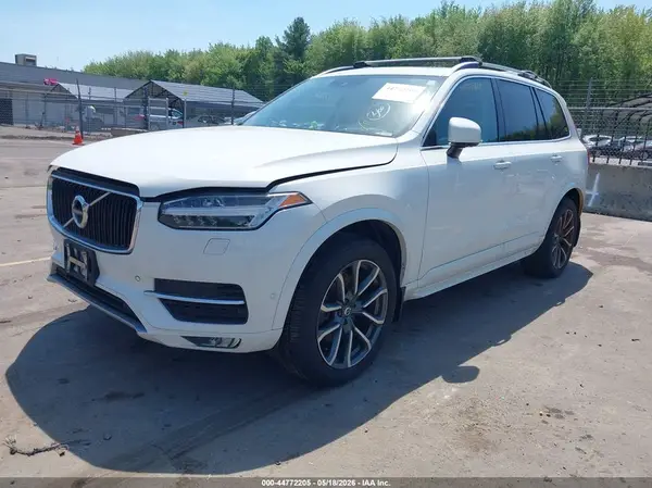 YV4A22PK0G1087076 2016 VOLVO XC90 - Image 2