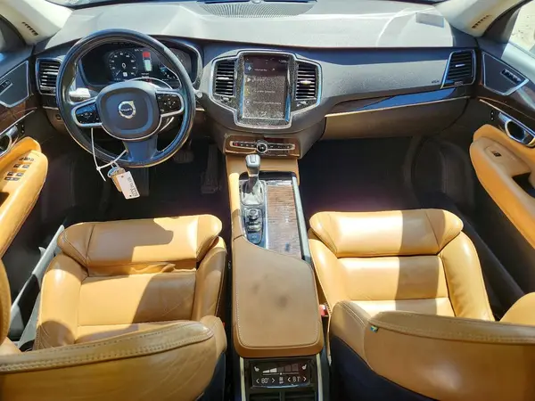 YV4A22PK0G1090804 2016 VOLVO XC90 - Image 8