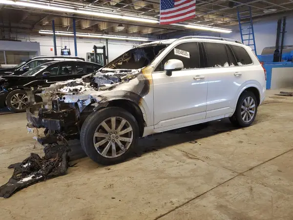 YV4A22PK0G1092603 2016 VOLVO XC90 - Image 1