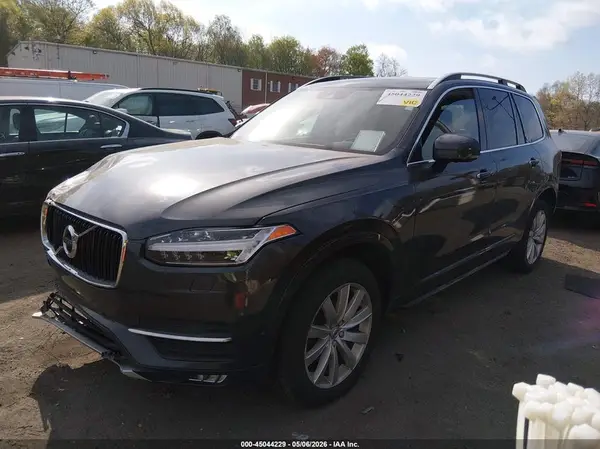 YV4A22PK0H1105934 2017 VOLVO XC90 - Image 2