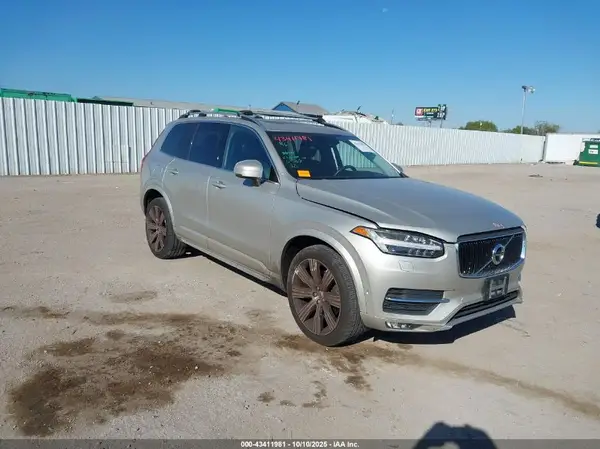 YV4A22PK0H1106176 2017 VOLVO XC90 - Image 1