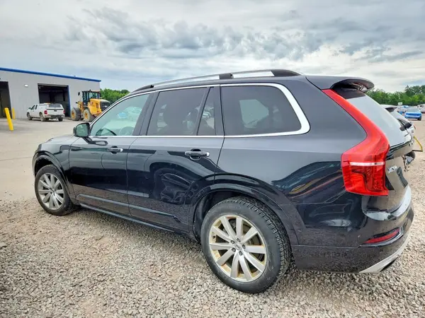 YV4A22PK0H1110891 2017 VOLVO XC90 - Image 2