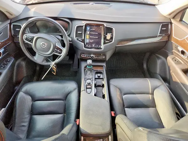YV4A22PK0H1134219 2017 VOLVO XC90 - Image 8