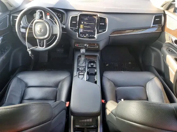 YV4A22PK0H1136861 2017 VOLVO XC90 - Image 8