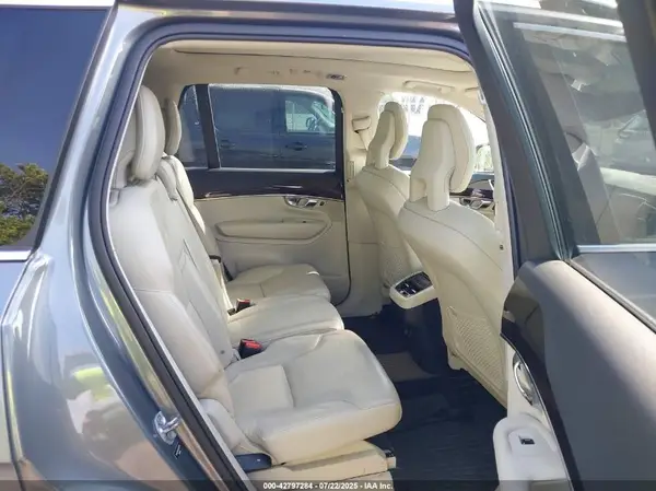 YV4A22PK0H1157192 2017 VOLVO XC90 - Image 8