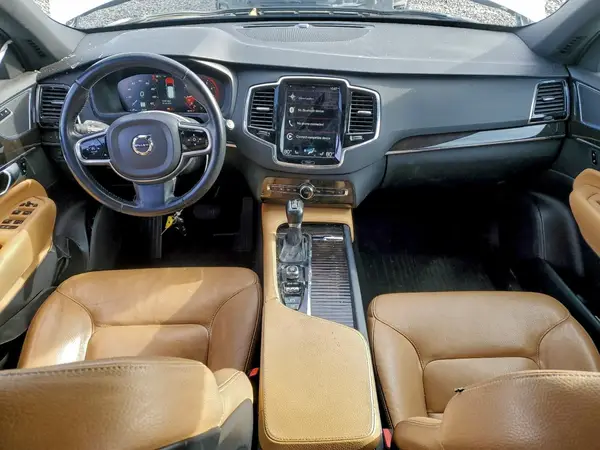 YV4A22PK0J1190490 2018 VOLVO XC90 - Image 8